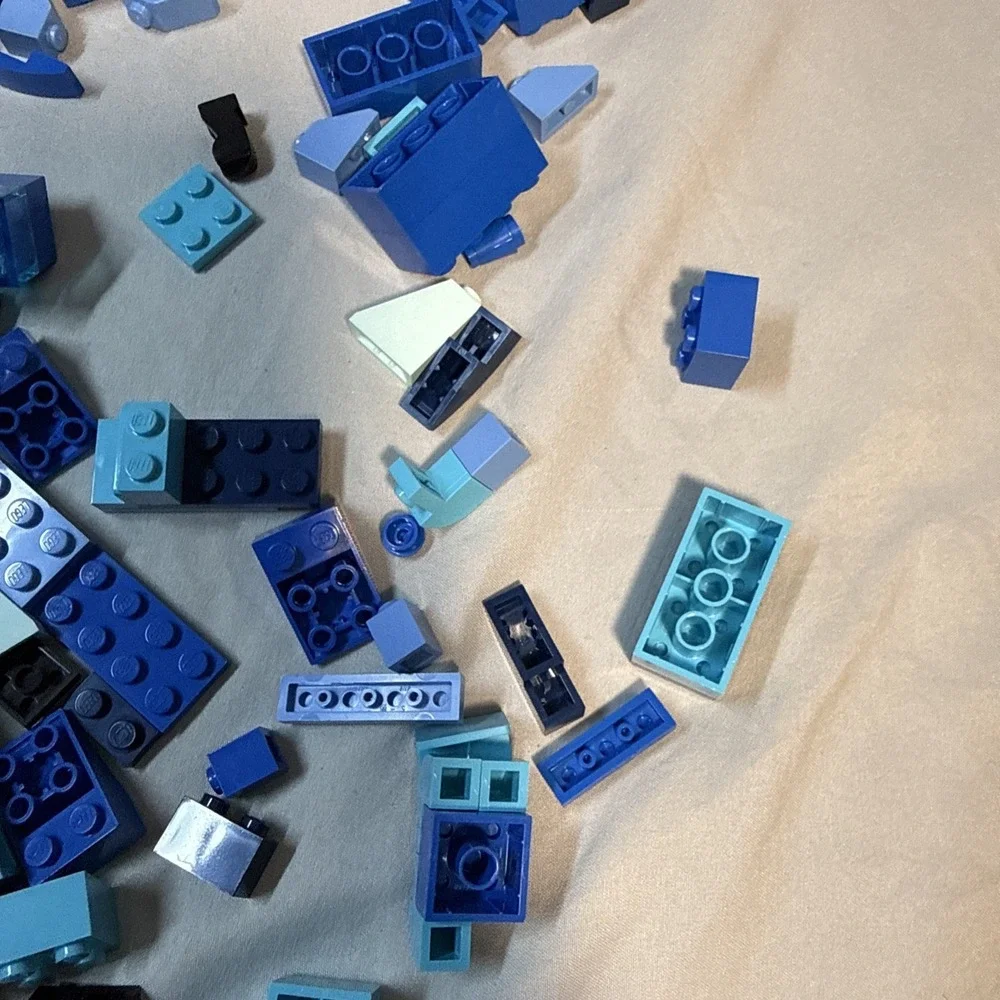 LEGO Bulk Blue Bricks Bundle - Mix of Classic Pieces, Slopes & Parts Loose